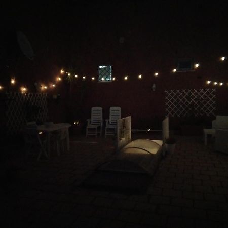 شقة A Casa Di Monica يوتْسْوولْ المظهر الخارجي الصورة