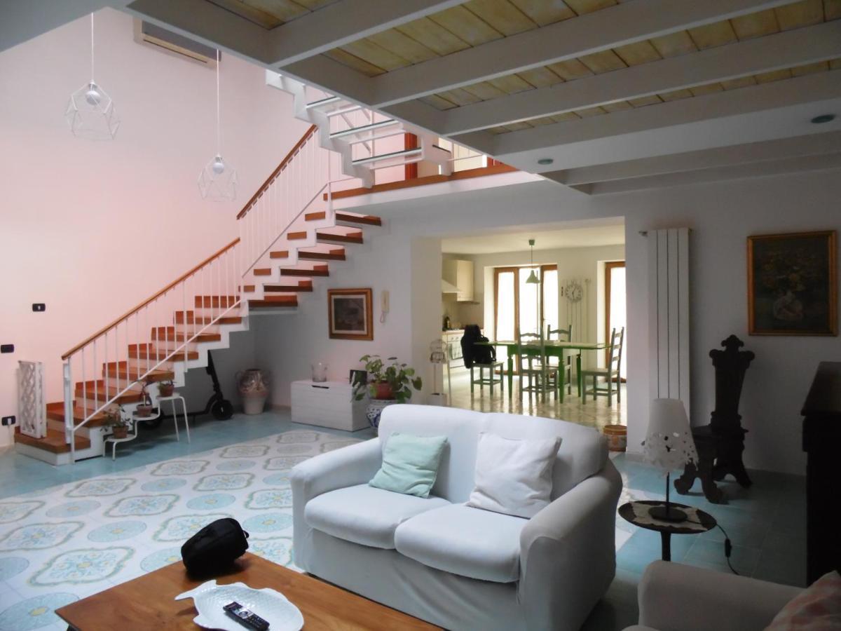 شقة A Casa Di Monica يوتْسْوولْ المظهر الخارجي الصورة