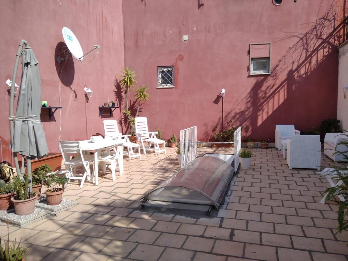 شقة A Casa Di Monica يوتْسْوولْ المظهر الخارجي الصورة
