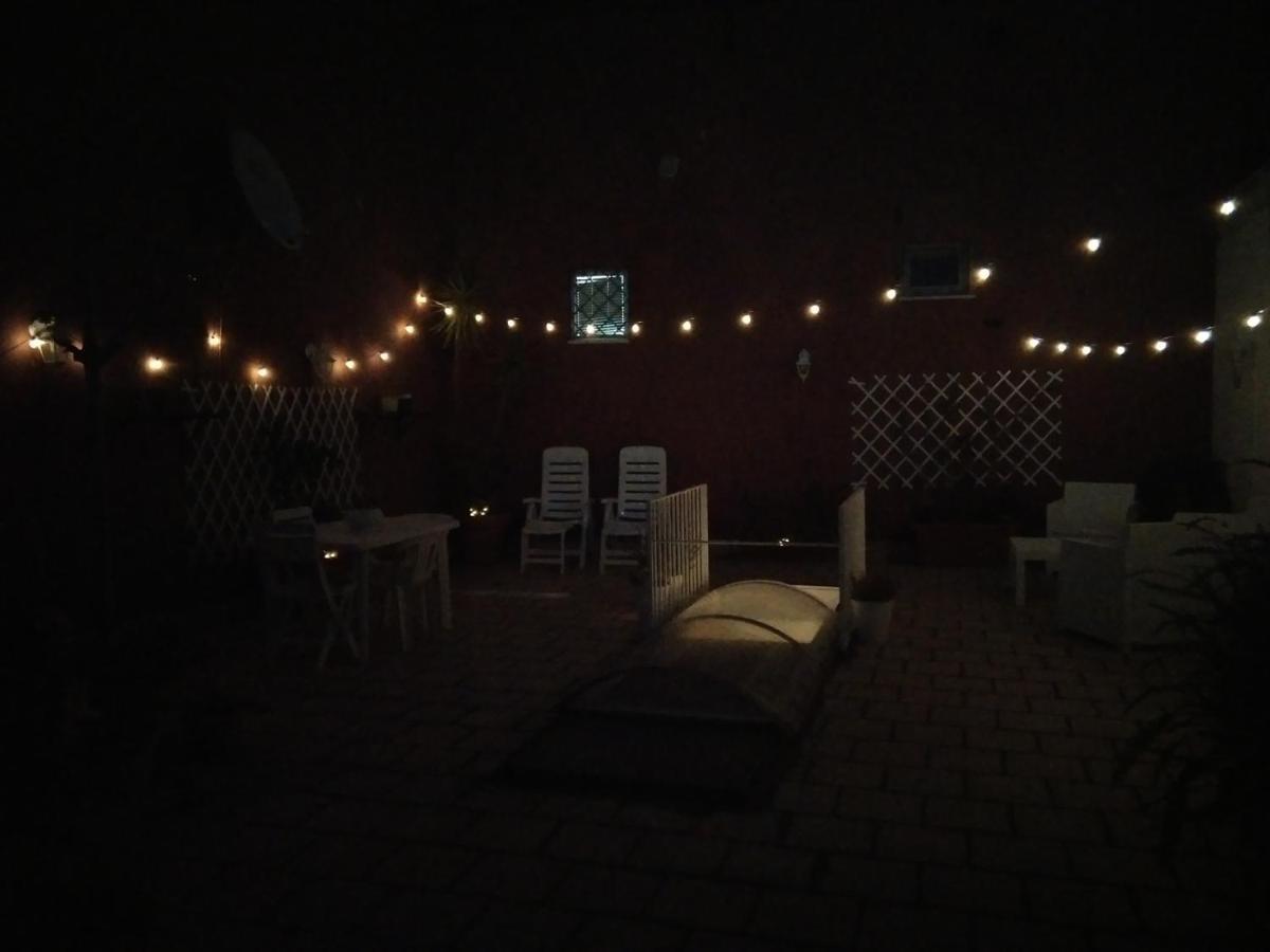 شقة A Casa Di Monica يوتْسْوولْ المظهر الخارجي الصورة